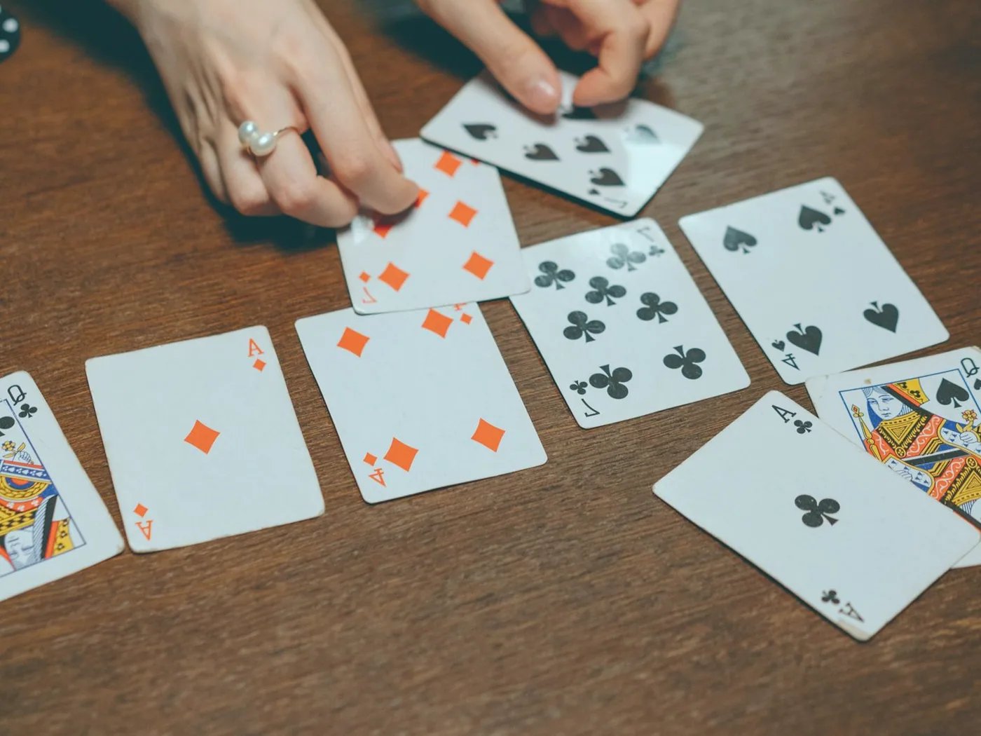 A round of whist mid-hand